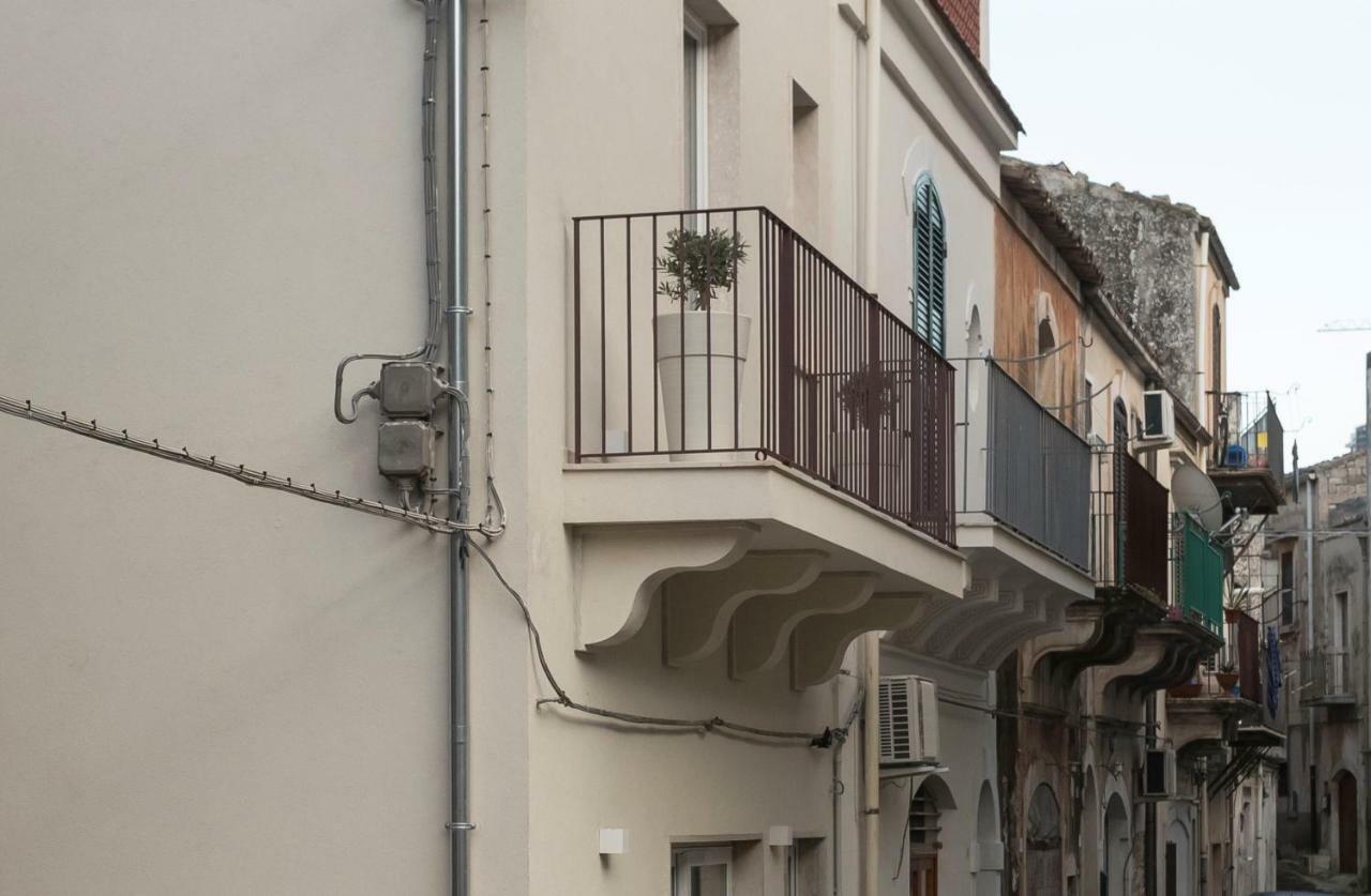 Le Scaramazze Villa Modica Exteriör bild